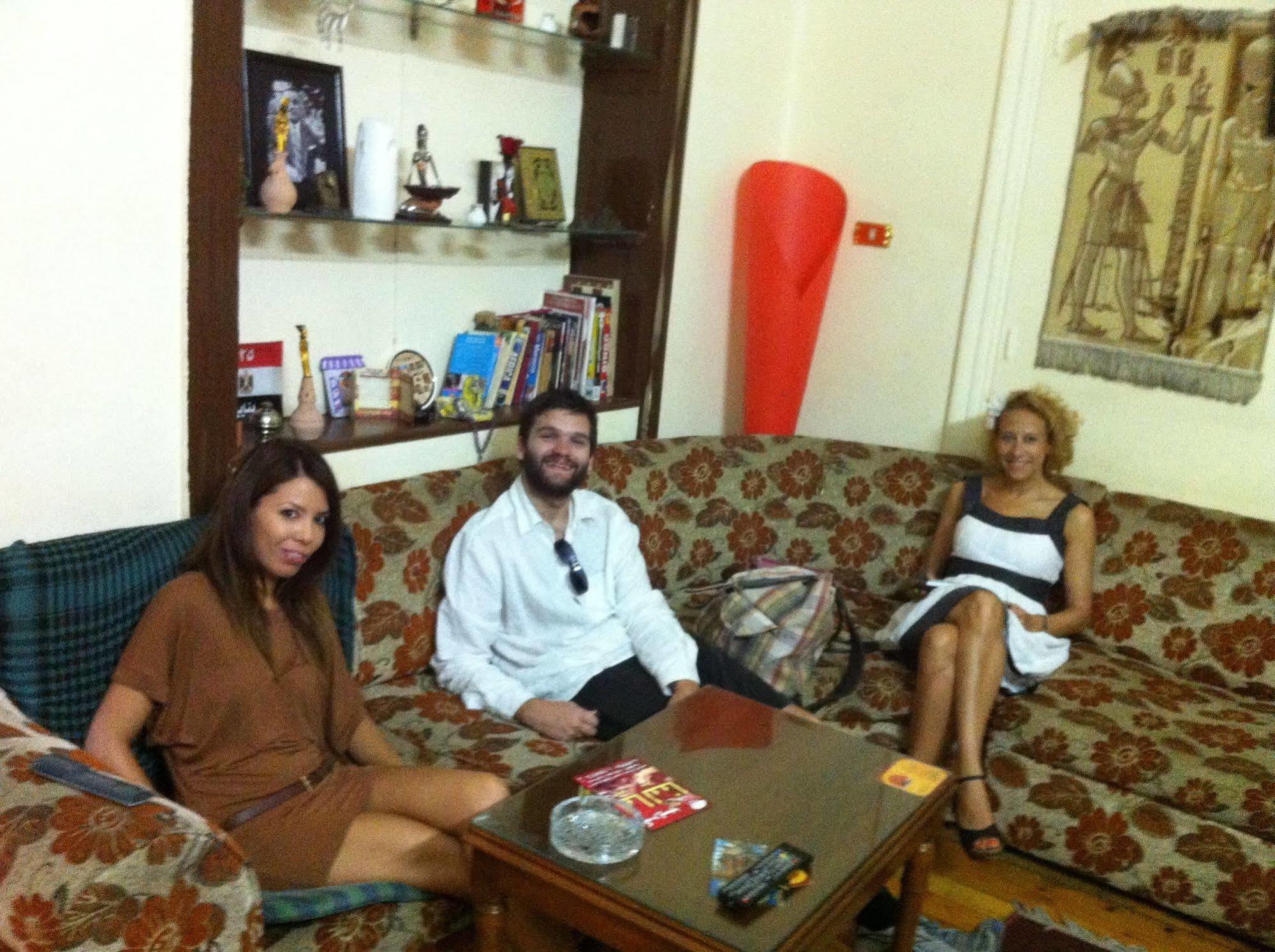 Mesho Albergue Cairo